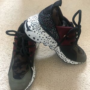 Steve Madden Sneakers